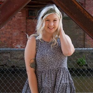 Meet your Posher, Laura